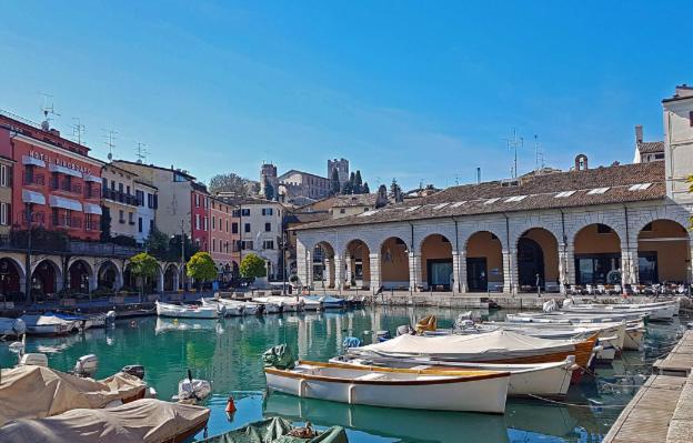 B&B Il Cantuccio デセンツァーノ・デル・ガルダ エクステリア 写真
